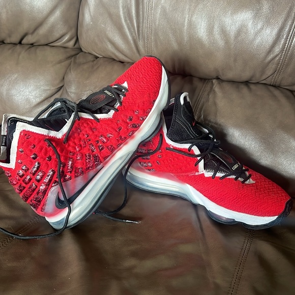 Nike Lebron 17 Uptempo - Picture 12 of 12